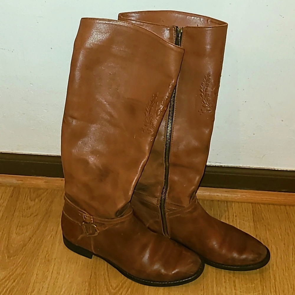Riding boots